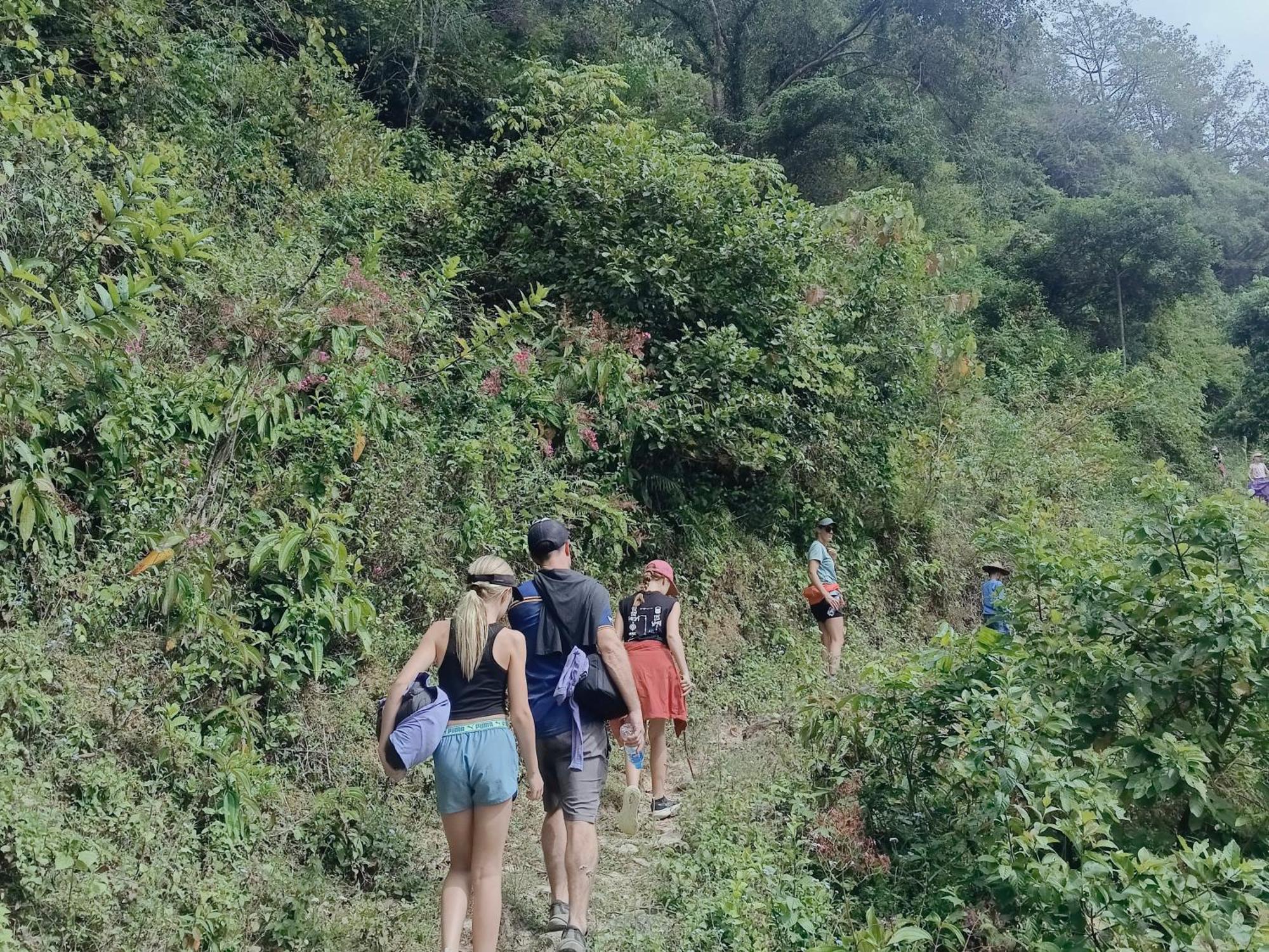 Quang Thuan Ban Gioc Homestay 高平 外观 照片